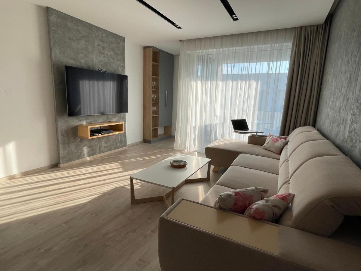 Greenbay Apartment With Free Parking Trencin Luaran gambar