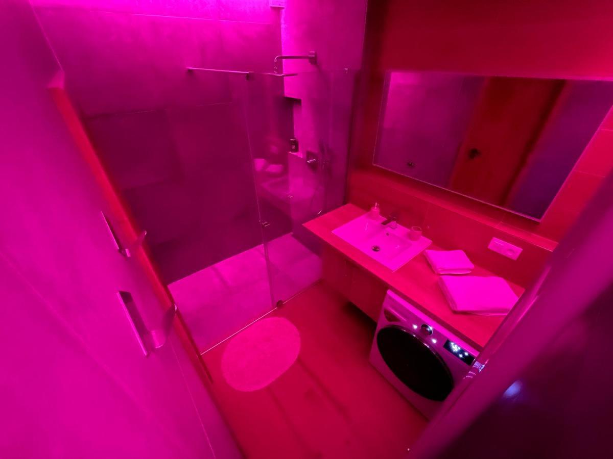 Greenbay Apartment With Free Parking Trencin Luaran gambar
