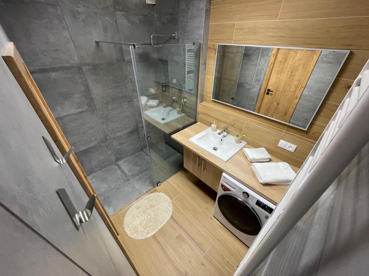 Greenbay Apartment With Free Parking Trencin Luaran gambar