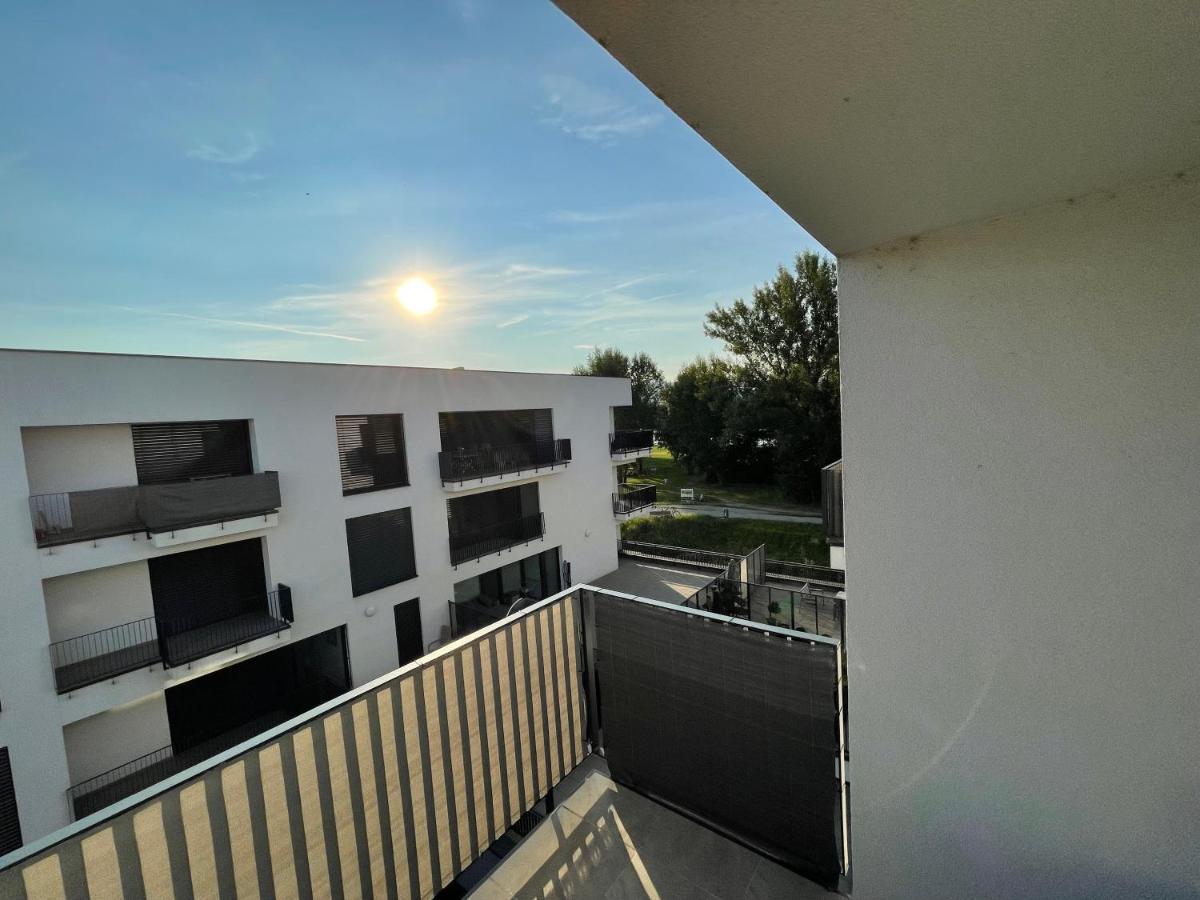 Greenbay Apartment With Free Parking Trencin Luaran gambar