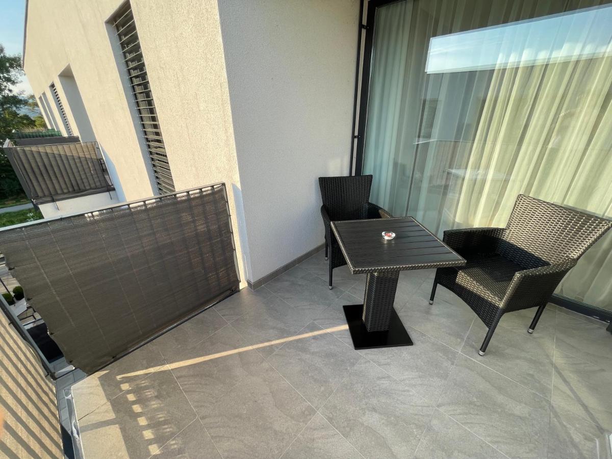 Greenbay Apartment With Free Parking Trencin Luaran gambar