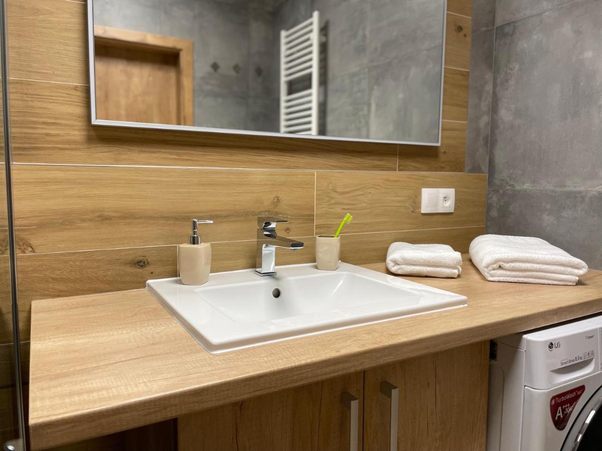 Greenbay Apartment With Free Parking Trencin Luaran gambar