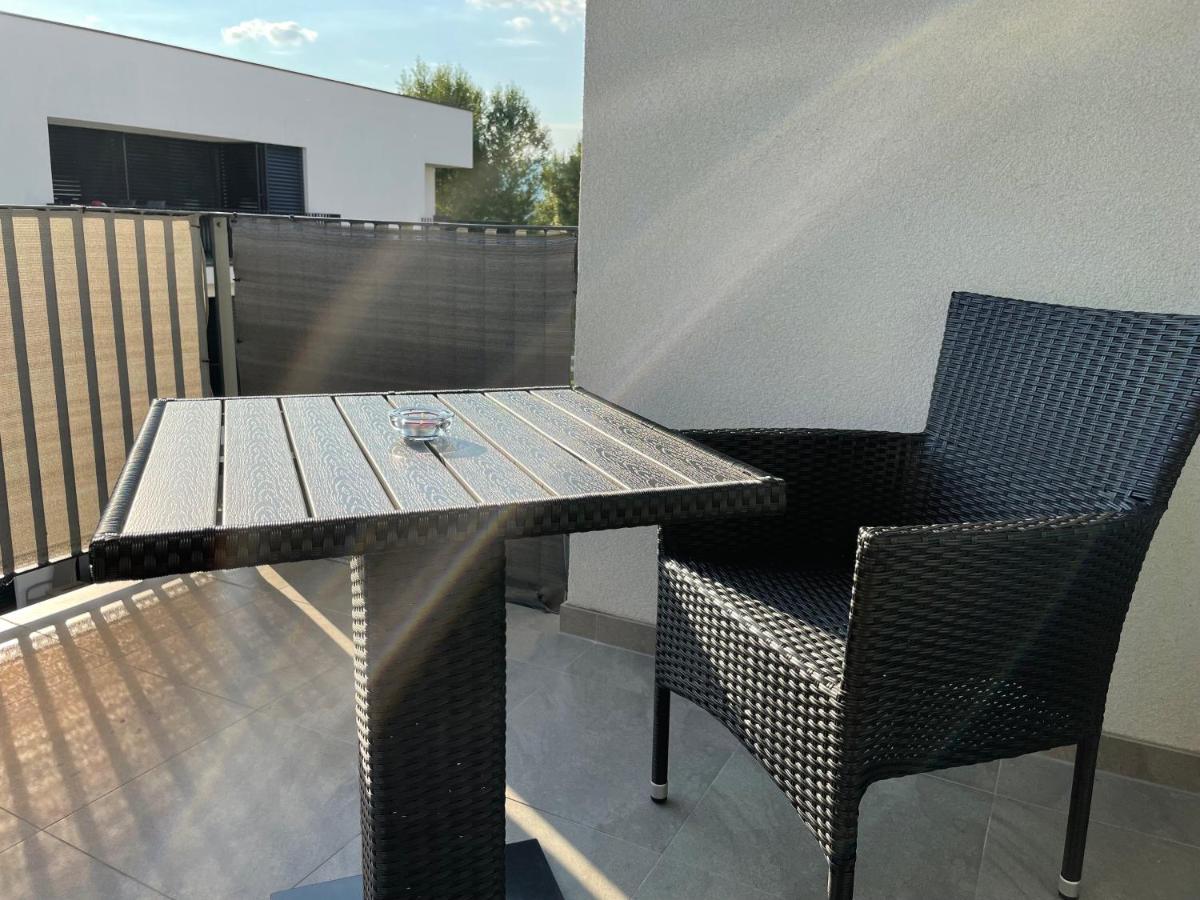 Greenbay Apartment With Free Parking Trencin Luaran gambar
