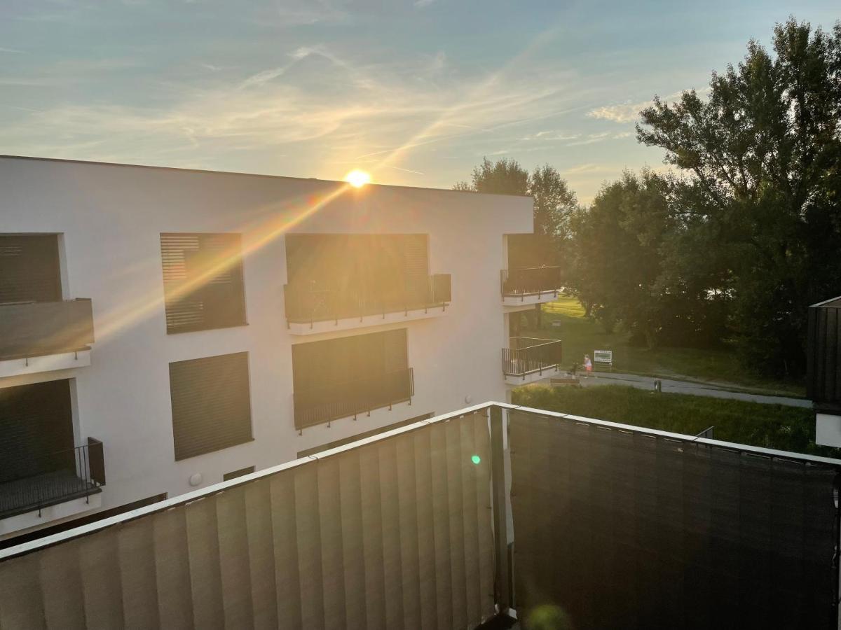 Greenbay Apartment With Free Parking Trencin Luaran gambar